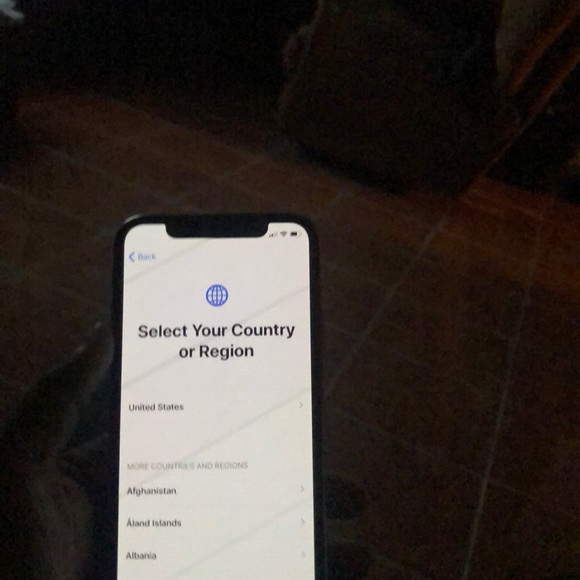 iPhone X - Picture 2 of 2